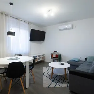 Pyrotima Apartamento