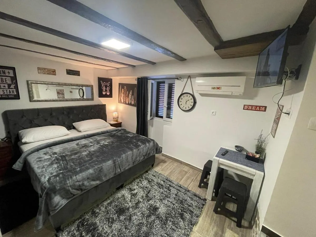 Tequila Apartments (Adults Only)
